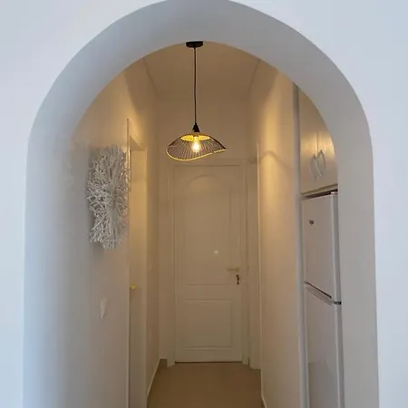 Lovely 2-Bedroom Apartment In The Heart Of Ermioni Exterior photo