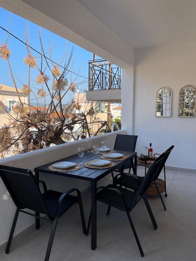 Lovely 2-bedroom In The Heart Of * Ermioni